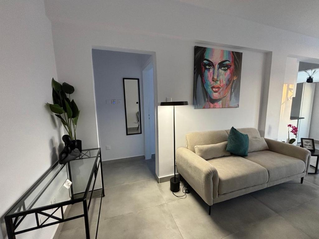 Venus Lighthouse 2B, Sea-View, Paphos Center Apartment Екстериор снимка