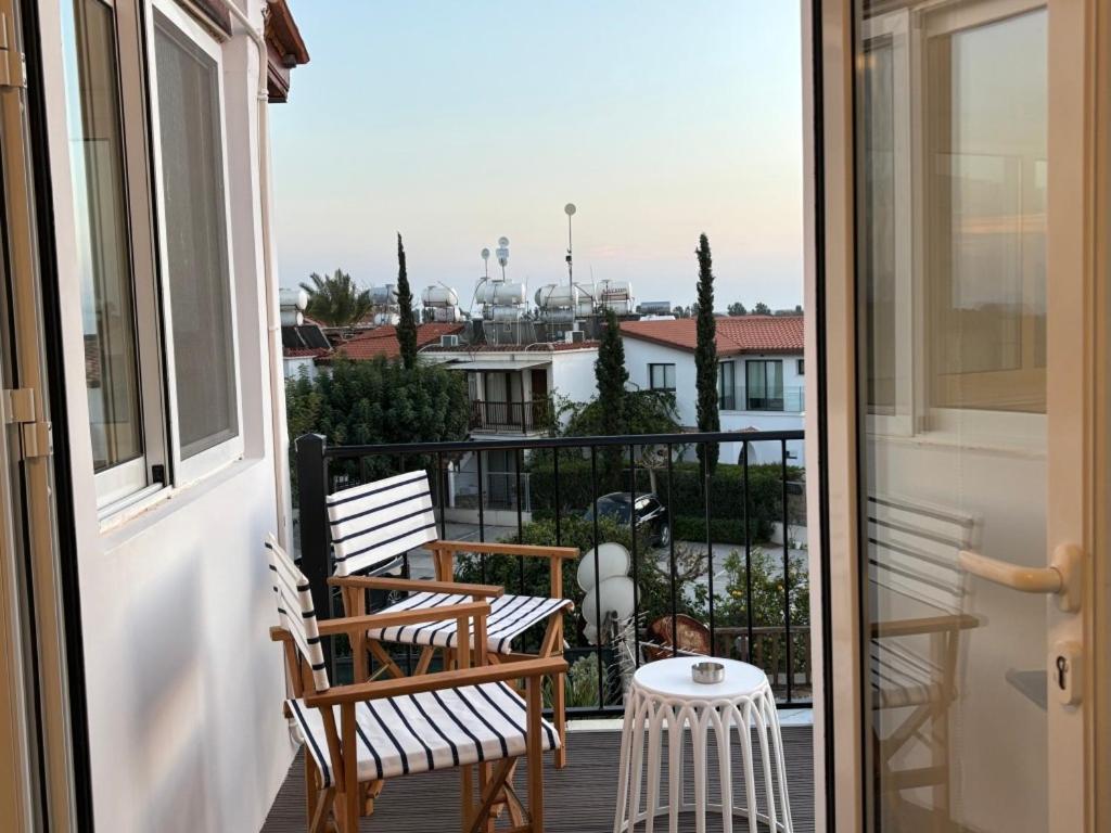 Venus Lighthouse 2B, Sea-View, Paphos Center Apartment Екстериор снимка